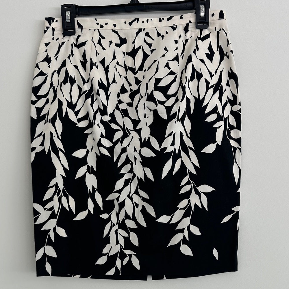 Bluemarine Black and White Leaf-Print Pencil Skirt Size M